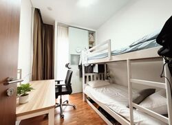 The Lakeshore (D22), Condominium #565212011
